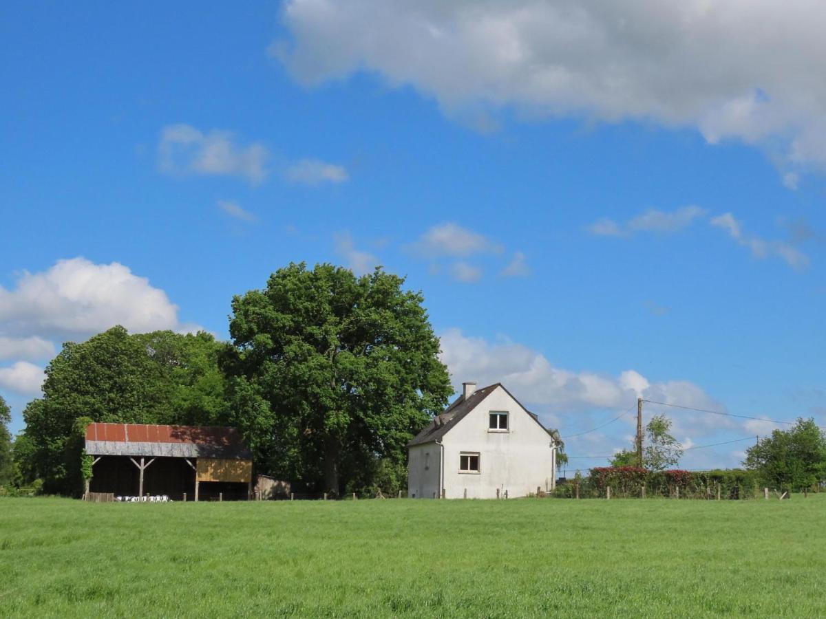 La Maison Aux Pignons Verts La Chapelle-Saint-Aubert Kültér fotó